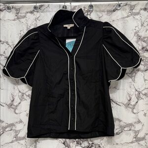 entro Black Button-Up Top with White Piping Puff Sleeve